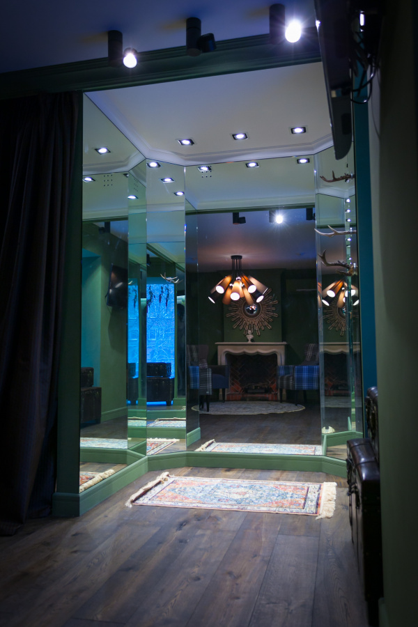 Зеркало для примерочной