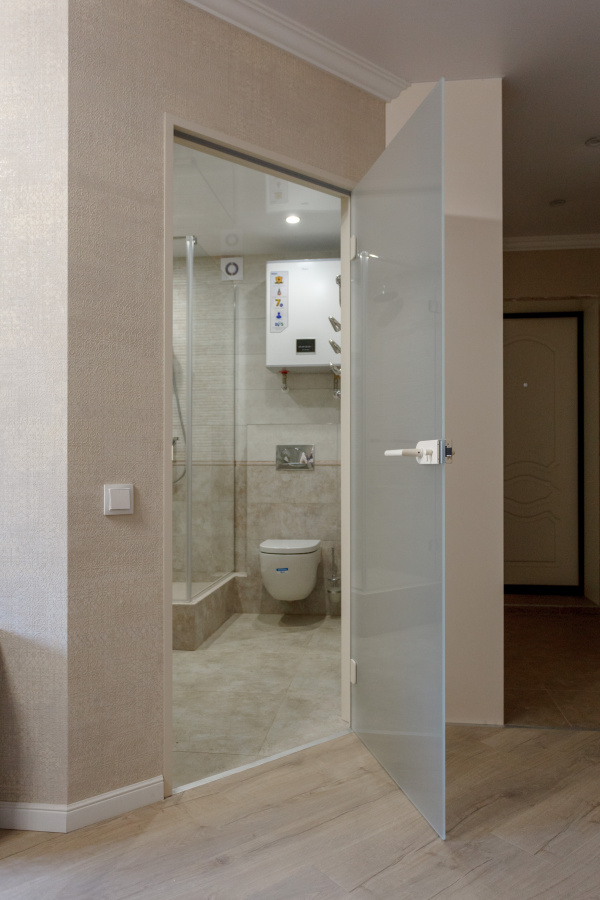 Матовые стеклянные двери