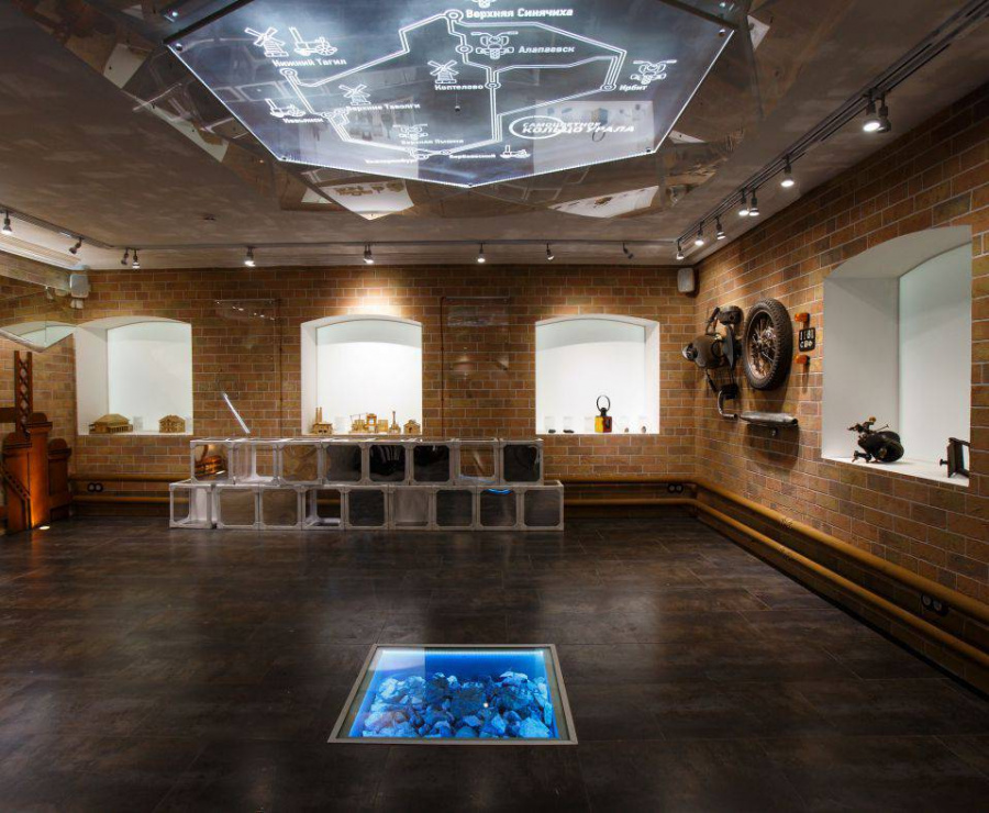 Стеклянный пол