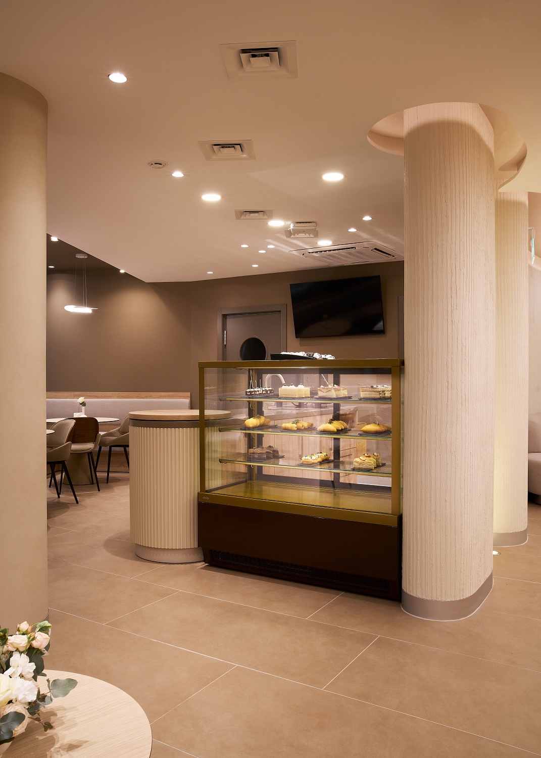 Клиника УГМК, дизайнер Стефанович